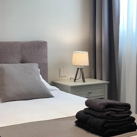 Modern & Stylish 3br In Malta Апартаменты