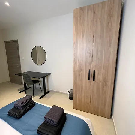 Апартаменты Modern & Stylish 3br In Malta *